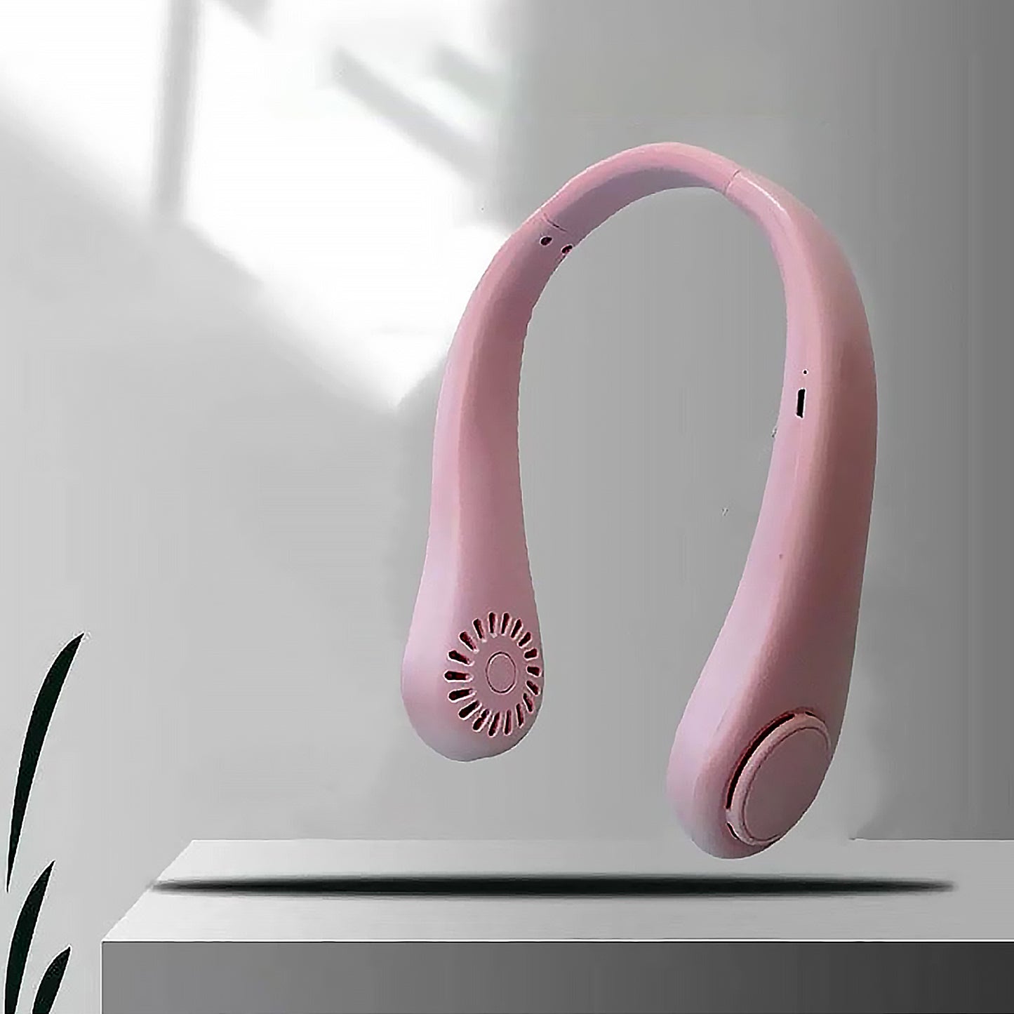 Neck fan for travel