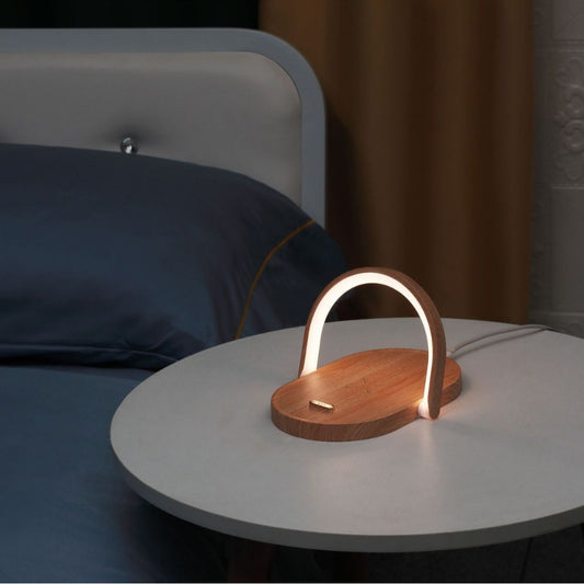Attractive lamp with wireless charging