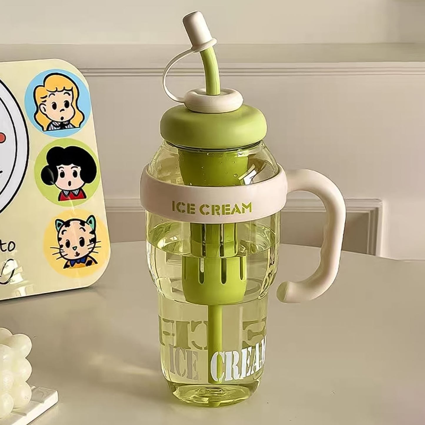 Large Capacity Cute Ice Cream Themed Water Bottle With Straw