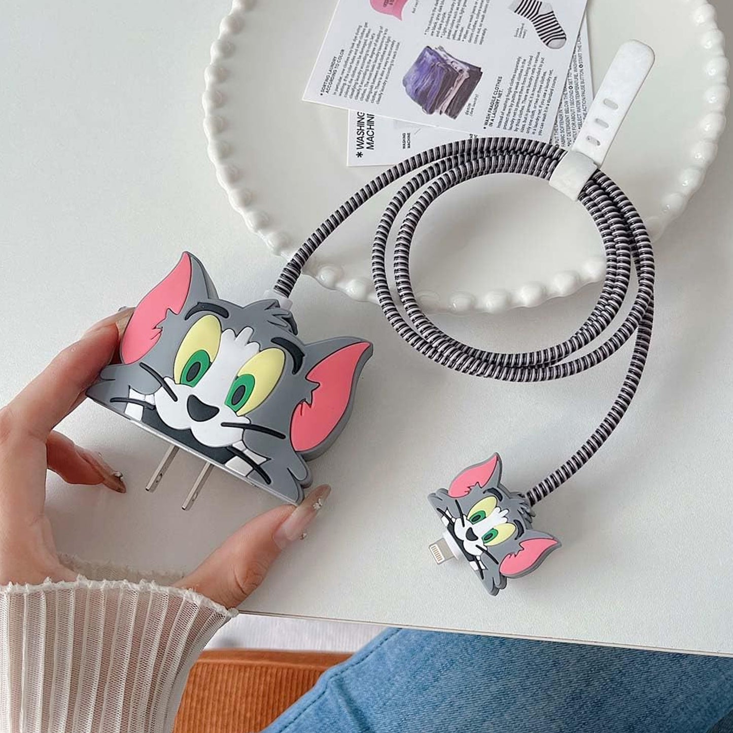 Cute Tom and Jerry cahrger case
